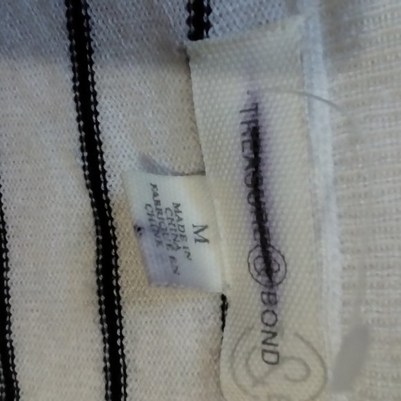 Treasure & Bond Slouchy V-Neck Sweater - Picture 8 of 8